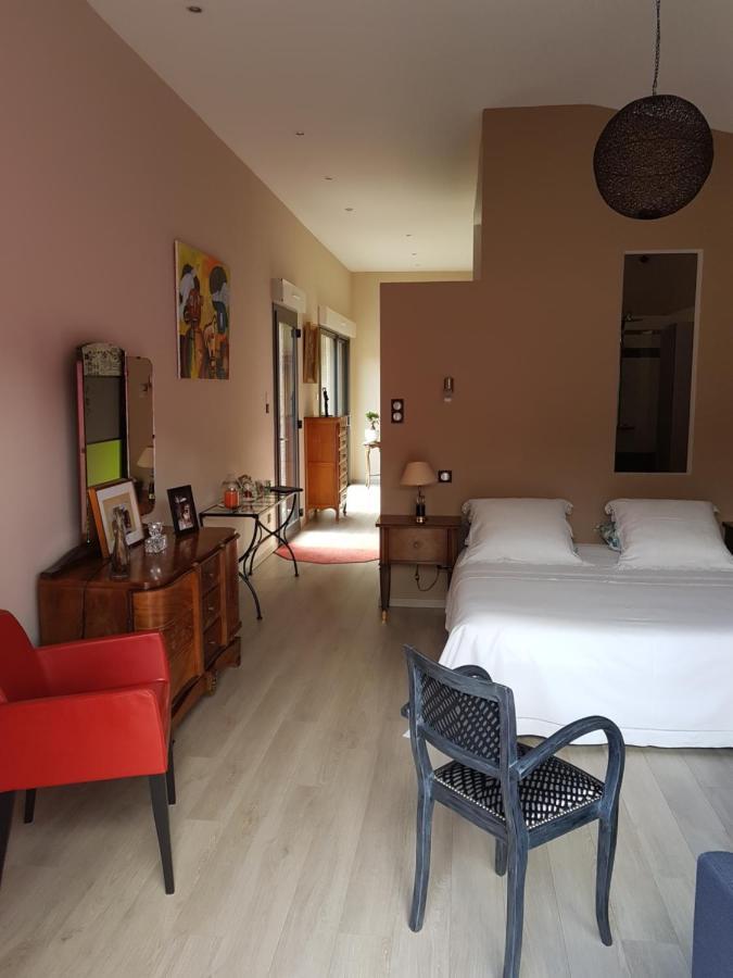 La Maison De Louise Pierre-Percee Ngoại thất bức ảnh