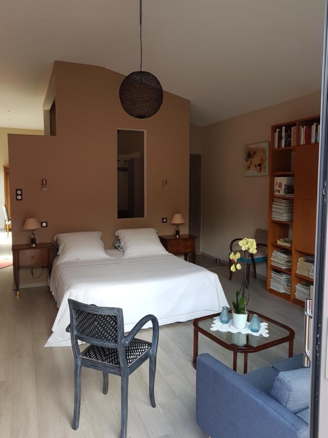 La Maison De Louise Pierre-Percee Ngoại thất bức ảnh