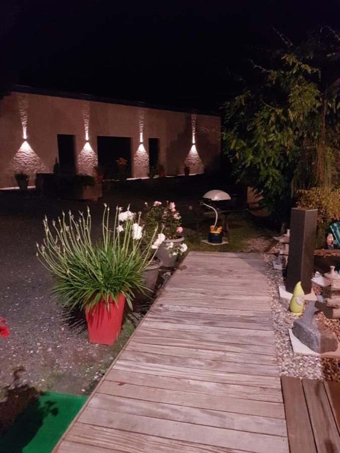 La Maison De Louise Pierre-Percee Ngoại thất bức ảnh